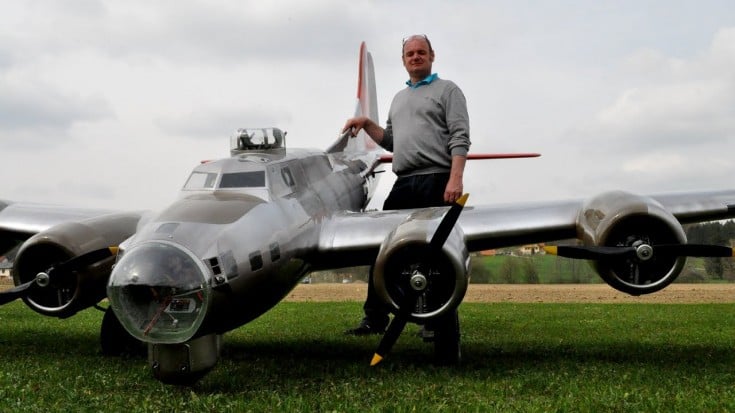 19 Ft. B-17 RC Plane Has Some Mid-Flight Trouble | World War Wings Videos