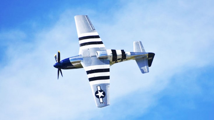 Pilot Tests Out The P-51 Mustang: Amazing Maneuvering! | World War Wings Videos