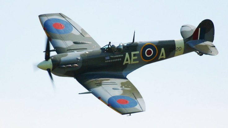 Busy Girl: This Spitfire Mk. Vb Has 7 Confirmed Kills | World War Wings Videos