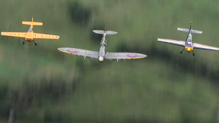 Red Bull Pilots Are Still Stunned By The Spitfire | World War Wings Videos
