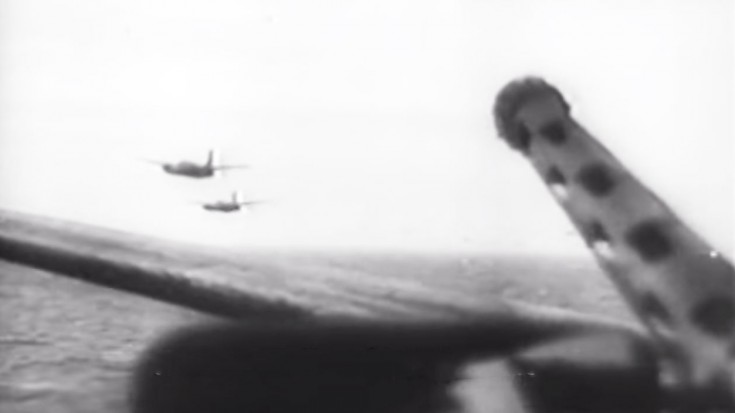 Mosquitos And Havocs Weaving Around Gunfire During Operation Oyster | World War Wings Videos