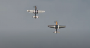 Powerful Camera Captures Outstanding Warbirds Flying Around