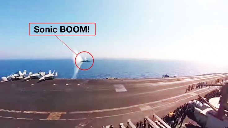F/A-18 Breaks Speed Of Sound Over Water And It’s Absolutely Awesome | World War Wings Videos