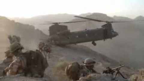Inches From Disaster. This Chinook Pilot Has Incredibly Steady Hands. | World War Wings Videos