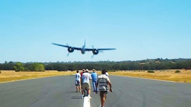 They Waited For This Tigercat, But When It Came Down On Them… | World War Wings Videos