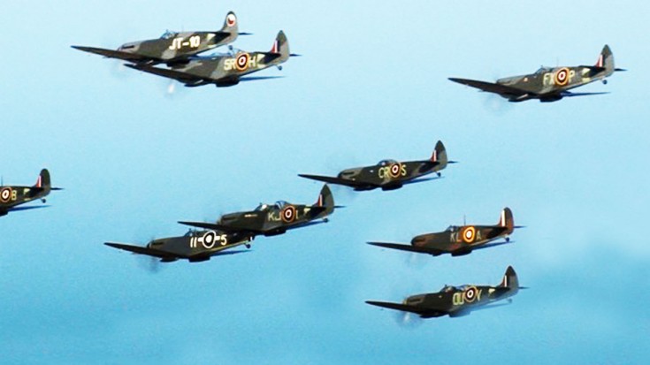 17 Roaring Spitfires Take To The Sky | World War Wings Videos