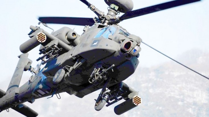 Apache AH-64D Shows Off The MASSIVE Power Of Its Chain Gun | World War Wings Videos