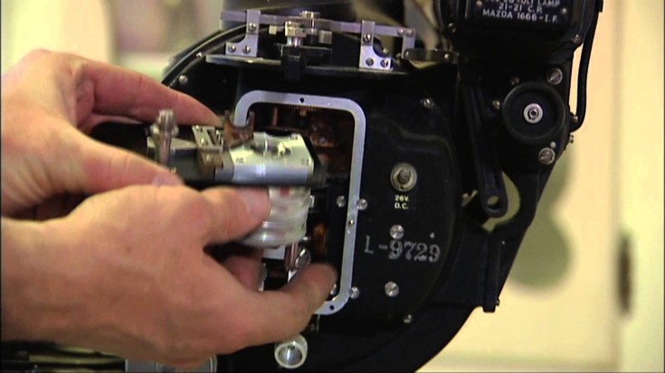A Look At The Inner Workings Of The Norden Bombsight | World War Wings Videos
