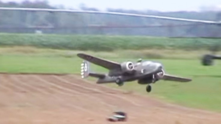 Huge RC B-25 Almost Crashed On Both Approaches, But Then Crashed Anyway | World War Wings Videos