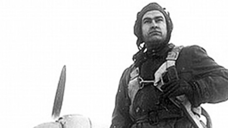 Was This The Toughest Pilot Of World War II? | World War Wings Videos