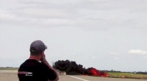 Giant RC F-14 Ends Up As A Giant Fireball