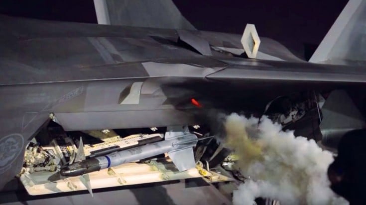 F-22 Raptor’s Startup | World War Wings Videos