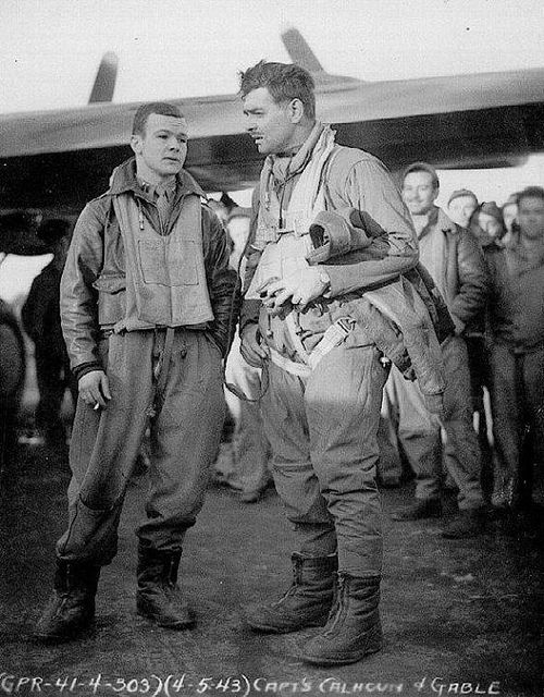 Clark Gable and his B-17 crew. (Pinterest via flickr.com)