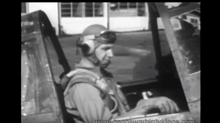 How To Fly The Vought F4U “Corsair” (1944) | World War Wings Videos