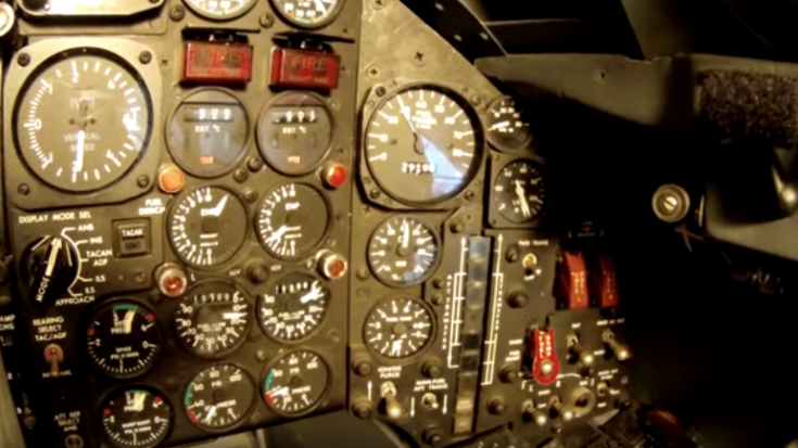 SR-71 Blackbird Cockpit Video Tour | World War Wings Videos