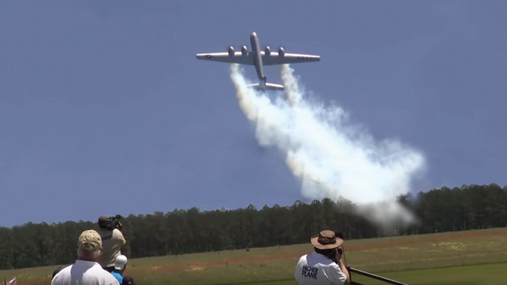 Skilled RC Pilot Puts A Huge B-29 In Flatspin | World War Wings Videos
