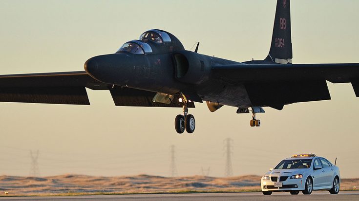 U-2 Dragon Lady Resumes Operations To Remember A Fallen Pilot | World War Wings Videos