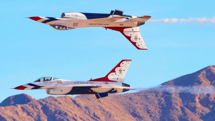 Thunderbirds Reunite For An Unforgettable Show In The Mountains | World War Wings Videos