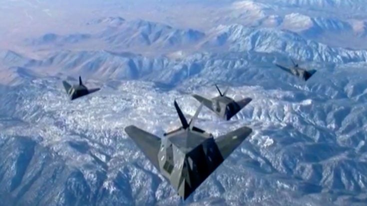 4 Retired F-117 Nighthawks Unite In Epic Formation | World War Wings Videos