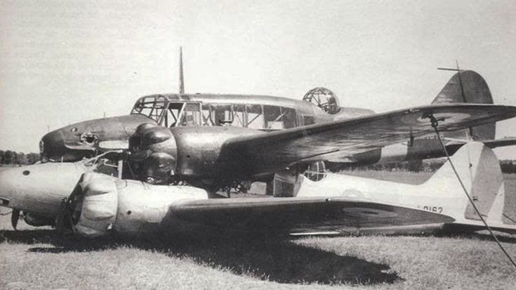 japanese ww2 pilot lands with half wing