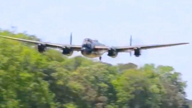 Dynamic Bombers Coming In For Extremely Low Flybys | World War Wings Videos
