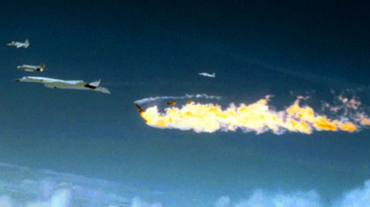 Film Of The Legendary XB-70’s Horrific Midair Collision | World War Wings Videos