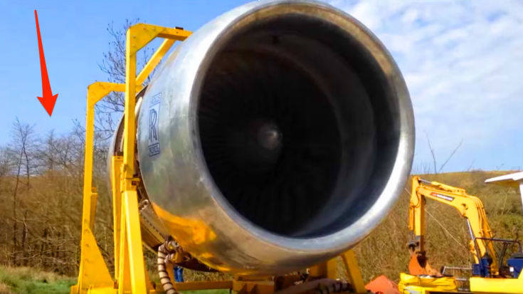 These Guys Are Crazy Enough To Start A Gigantic 747 Engine In Their Backyard – Watch The Trees | World War Wings Videos