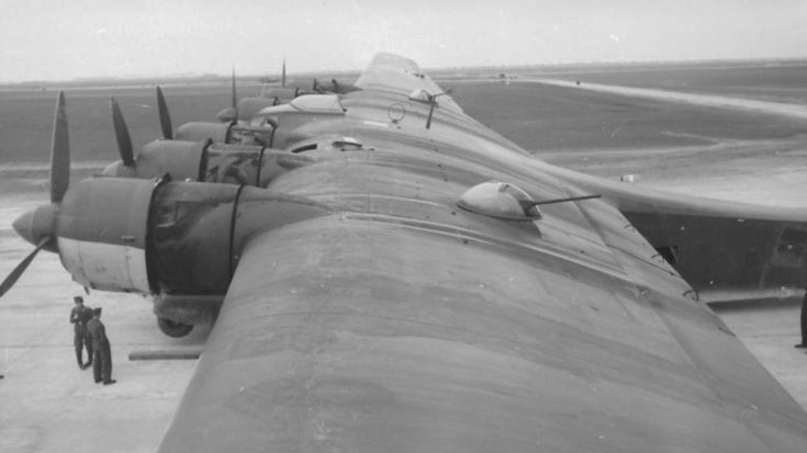 Massive Bombers Were Overwhelmed By WWII’s Biggest Plane | World War Wings Videos
