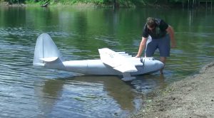 RC Pilot Lands H-4 On The Water