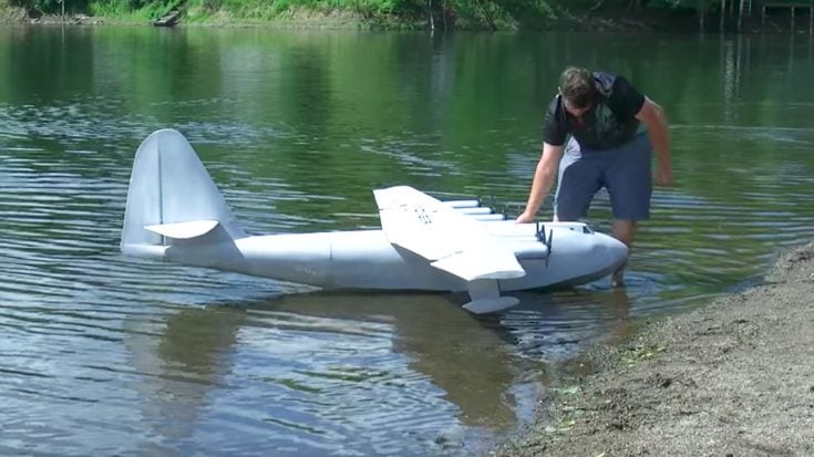 RC Pilot Lands H-4 On The Water | World War Wings Videos