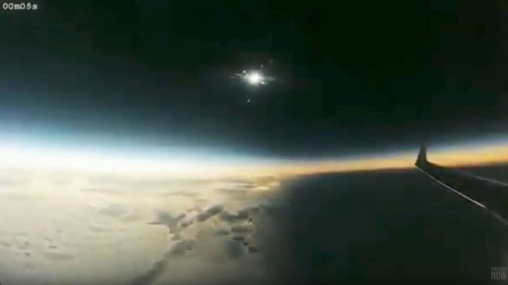 Incredible Footage Of The Total Solar Eclipse From A Plane At 40K Feet | World War Wings Videos