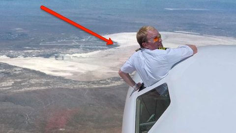 Pilot Takes Selfies To The Extreme- But Something Isn’t Right Here (PHOTOS) | World War Wings Videos