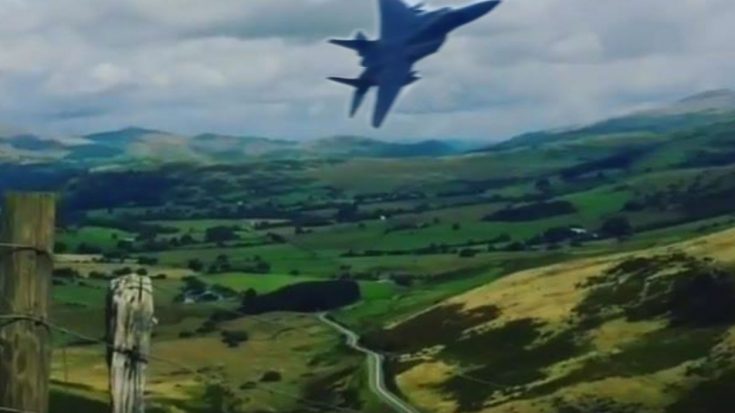 Guy Films Probably The Best Mach Loop Flyby Of All Time | World War Wings Videos