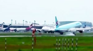 This Korean Air Landing Looks More Like A Scary Amusement Ride