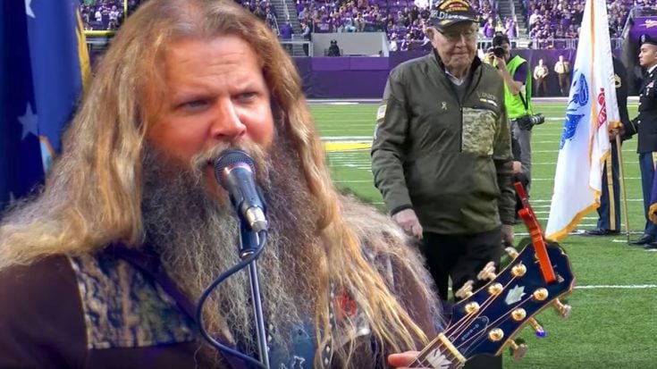 Jamey Johnson Sings ‘In Color’ To Honor Vets During Halftime Show | World War Wings Videos