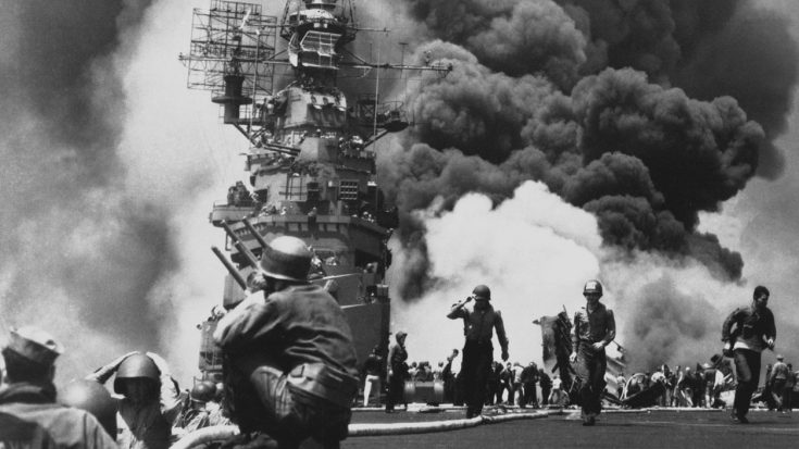 Japan’s Most Savage Kamikaze Attack – Over 300 Planes Crashed Into US Navy Fleet | World War Wings Videos