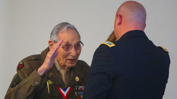 WWII Badge Finally Returned To 100-Year-Old Vet – The Reason Shameful It Was Taken | World War Wings Videos