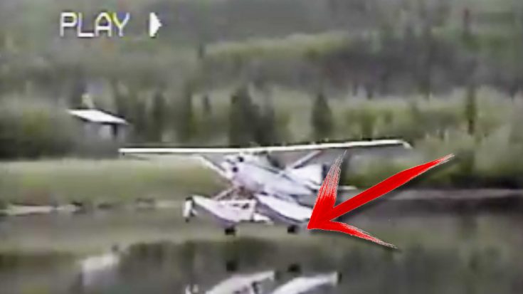 Pilot Puts Down Gear For Water Landing-It Ends Accordingly | World War Wings Videos