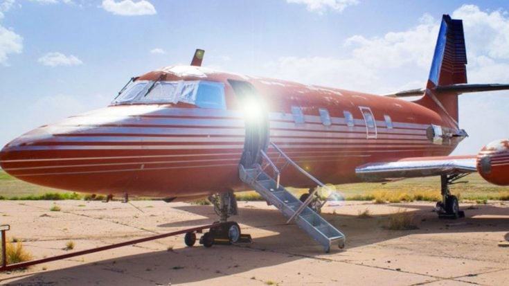 Elvis’ Jetstar Is Up For Bid For The Next Few Days-Take A Look Inside | World War Wings Videos