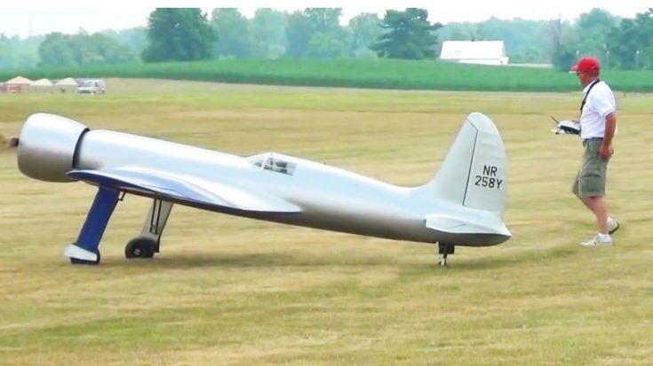 H1 Racer Howard Hughes Flew in 1935- RC Recreation | World War Wings Videos