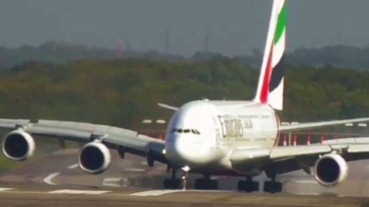Gigantic A380 Barely Nails Dangerous Crosswind Landing | World War Wings Videos