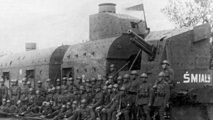 WWII Armored Train Demolished German Tank Divisions | World War Wings Videos