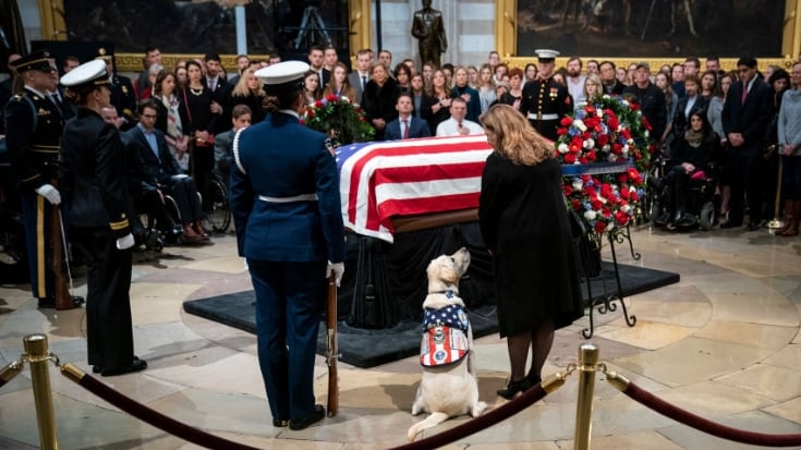 President Bush’s Funeral Received One Last Emotional Tribute | World War Wings Videos