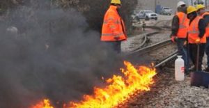 Chicago Sets Train Tracks On Fire To Survive – Here’s Why