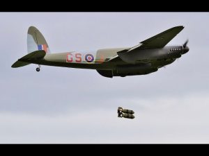 RC Mosquito Drops Bombs