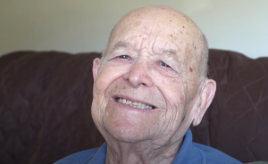 WWII Veteran Describes His Traumatic Frontline Experiences