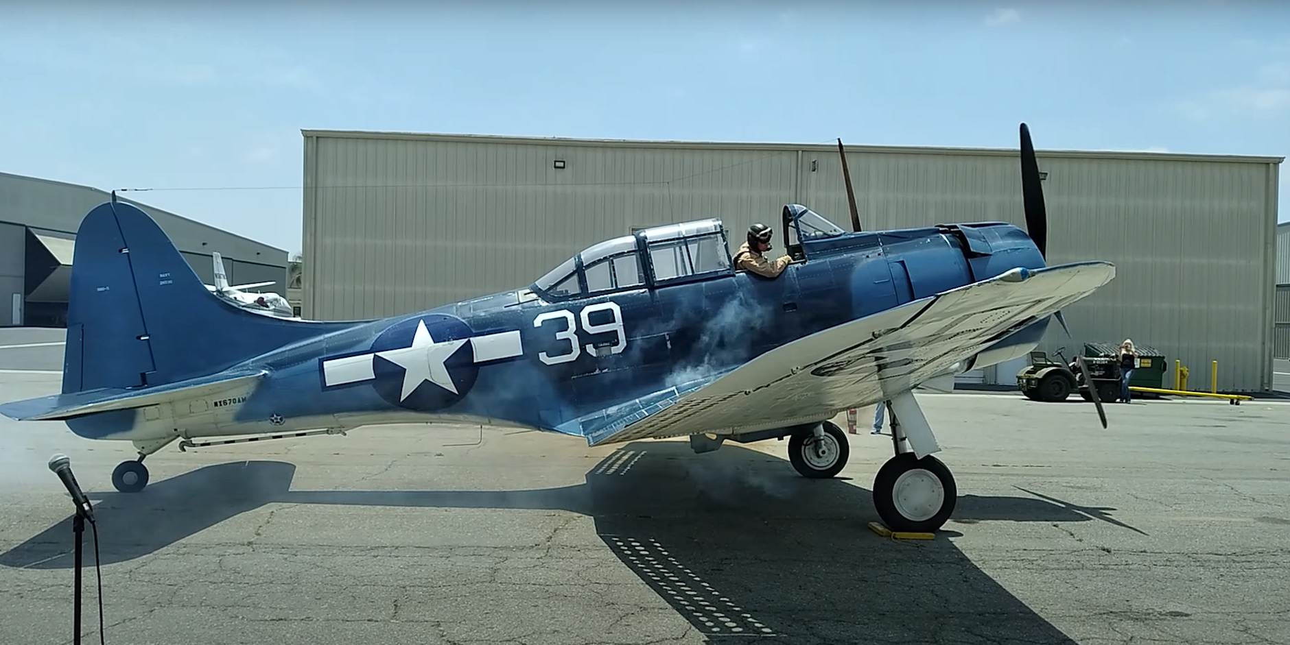 SBD-5 Dauntless Engine Startup - Wright R-1820-60 Cyclone - World War Wings