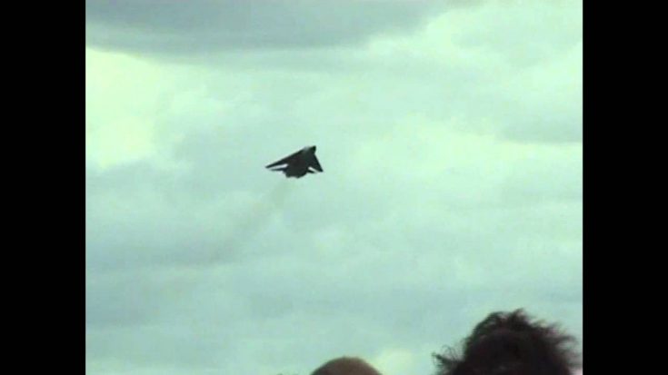 F-111 High Speed Pass | World War Wings Videos