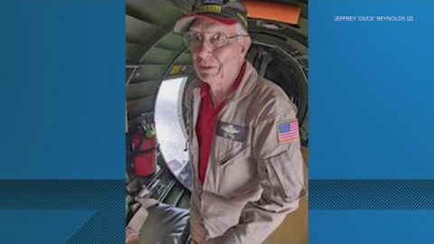 Air show crash: WWII veteran Dan Ragan remembered fondly | World War Wings Videos