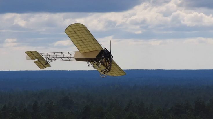 World’s Oldest Flying Aeroplane – Bleriot XI | World War Wings Videos